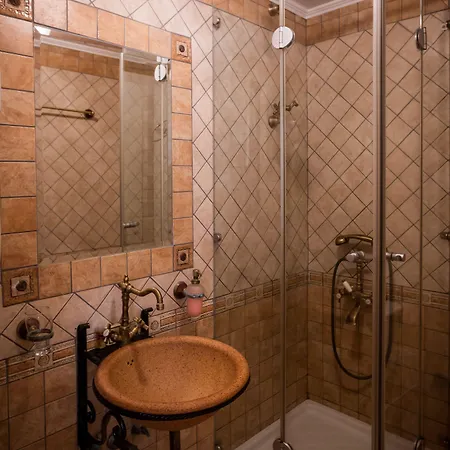 Acronafplia A Guest house